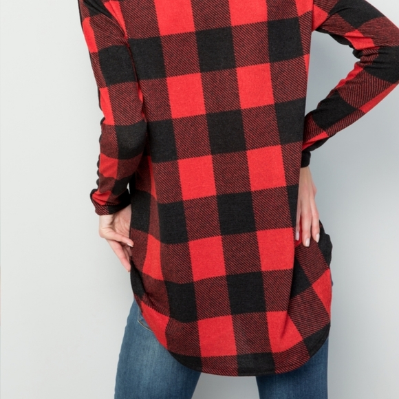 Red & Black Plaid Sweater - Picture 8 of 10
